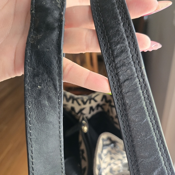 Michael Kors Black and Tan Women's Bag - Picture 13 of 13